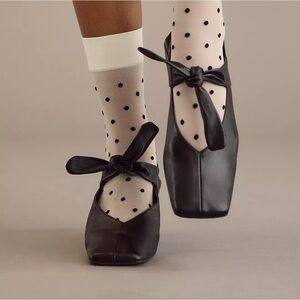 Vincenza Bow Mary Jane Flats in Black size 8 / 39